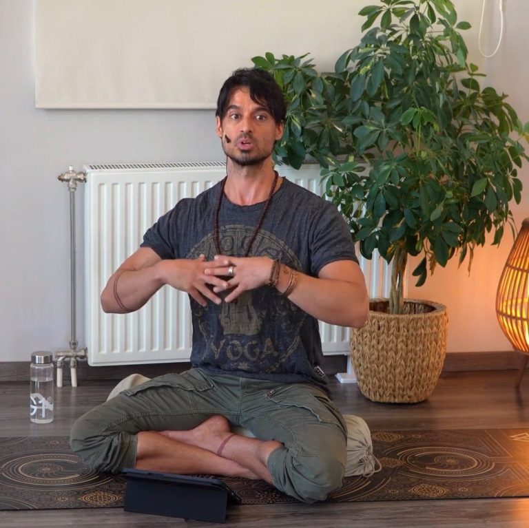 A jóga 8 tagja – Ászana